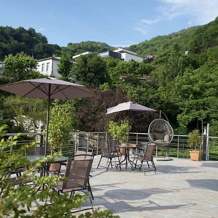 Nira Hotel Gonio Exterior photo