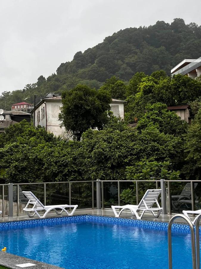 Nira Hotel Gonio Exterior photo